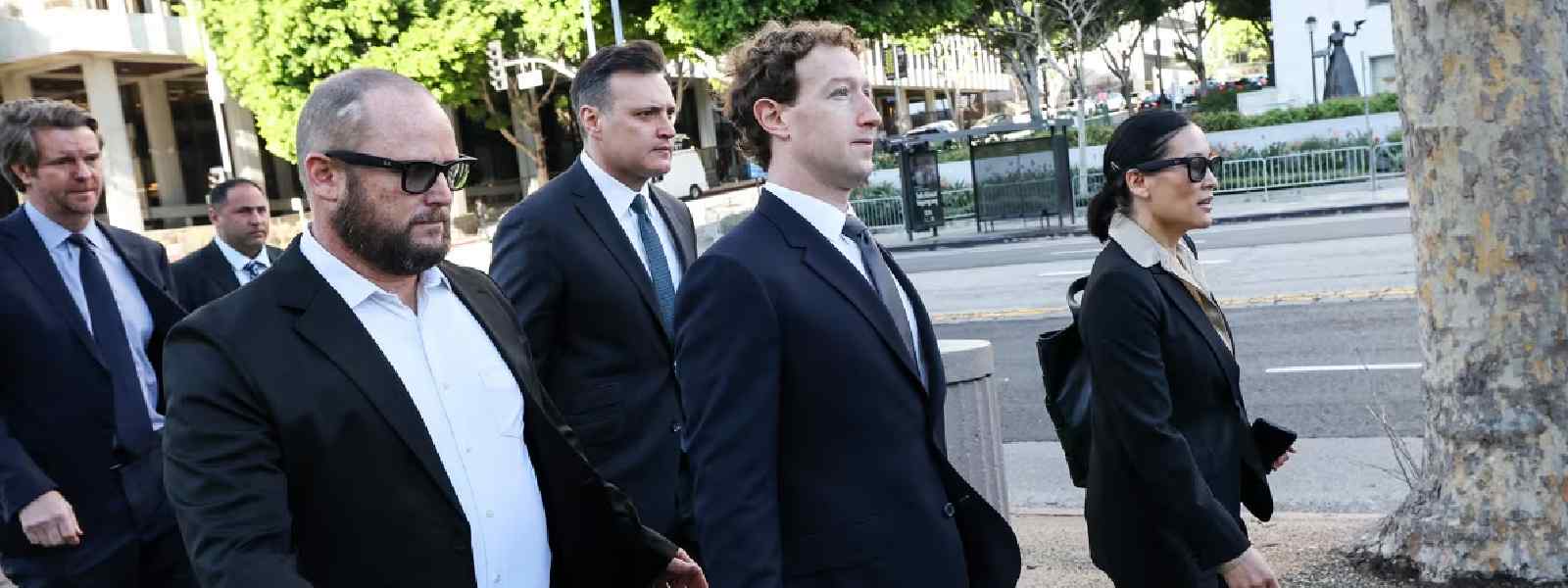 සකර්බර්ග් ලොස් ඇන්ජලීස් අධිකරණයේ සාක්ෂි කූඩුවට